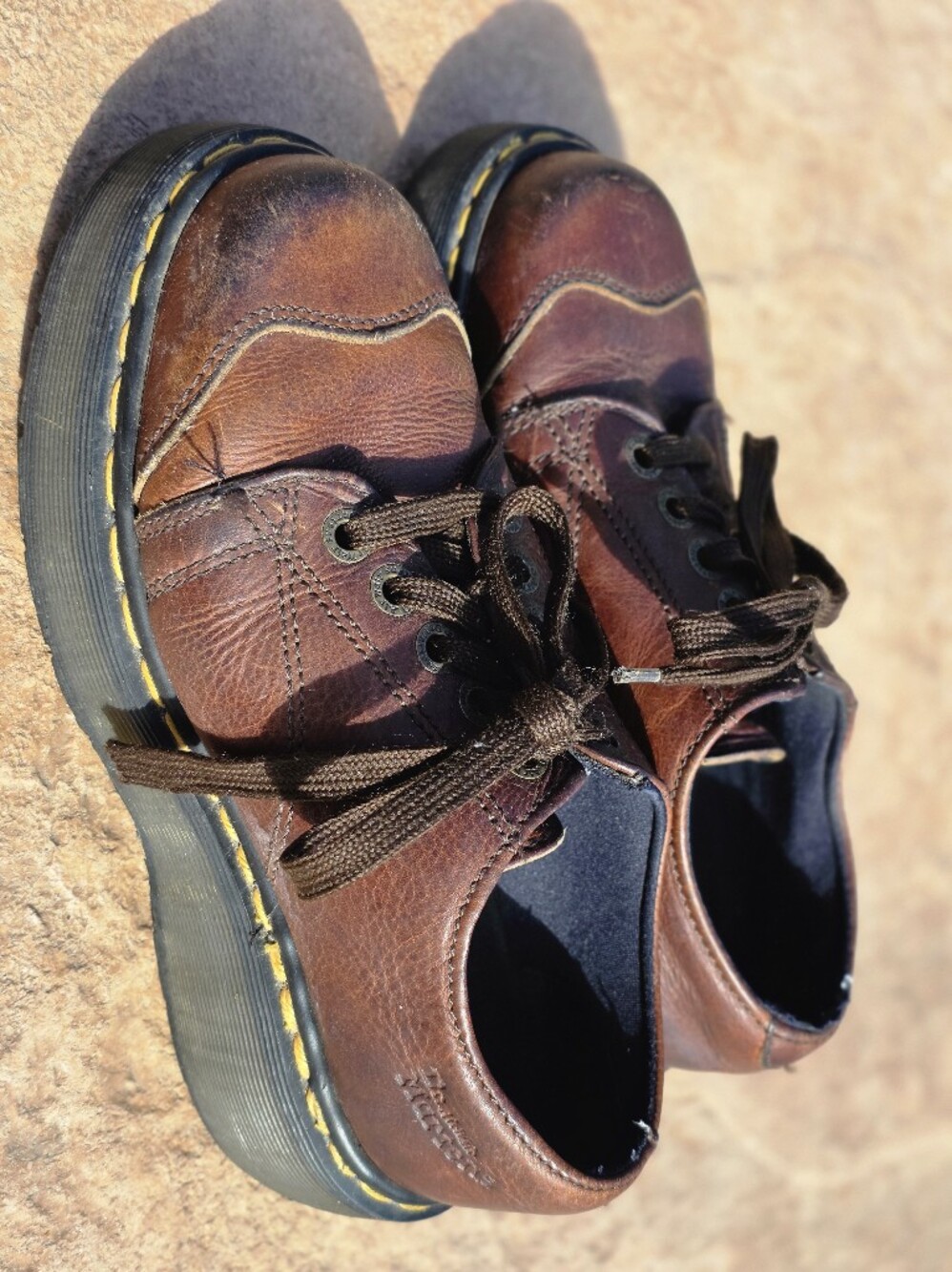 Vintage Dr. Martens Unisex Brown Leather Lace-Up Oxfords, Size 5